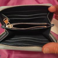 Portafoglio con portamonete e portatessere