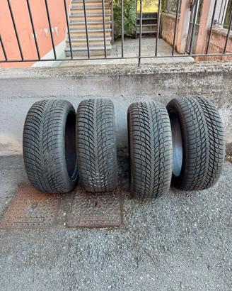 Gomme invernali 225 45 R18 Nokian WR SnowProof 70%