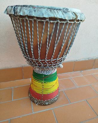 Djembe artigianale con custodia