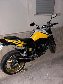 Yamaha FZ1 - 2011