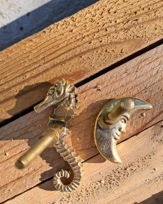 Attaccapanni in Ottone