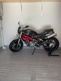 Ducati monster 796