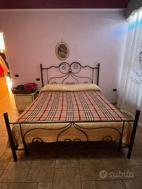 Letto matrimoniale