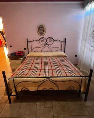 Letto matrimoniale