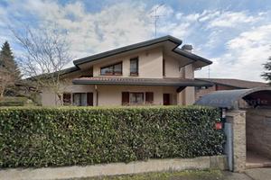 Stanza singola a Vedano al Lambro LIBERA ORA