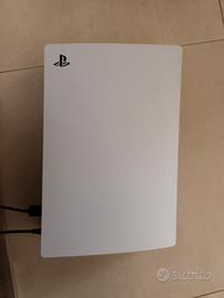 Playstation 5 digital edition + base di ricarica