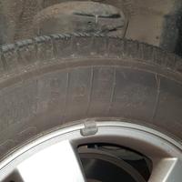 cerchi e gomme  215 /65 r16