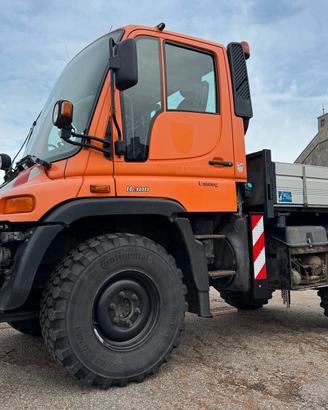 UNIMOG U300 -BM405 -KOMUNAL