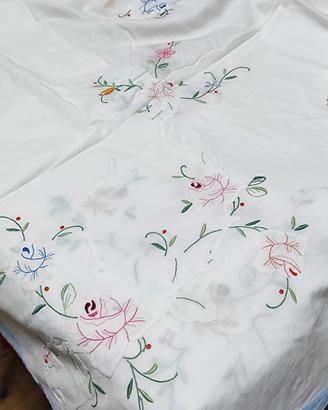 Tovaglia organza ricamata rettangolare 
