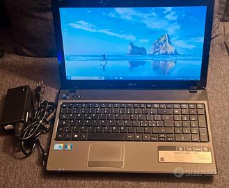 Notebook Acer Aspire 5741 - Intel i3-700GB HDD-W10