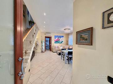 PORZIONE DI BIFAMILIARE A PIANIGA