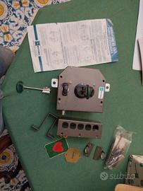 serratura porta Mottura 