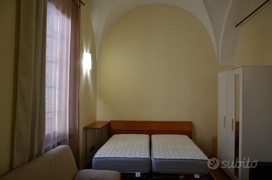 Bilocale restaurato centro storico piacenza