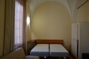 Bilocale restaurato centro storico piacenza