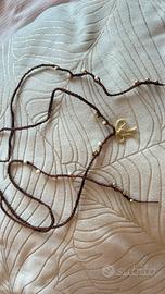 Collana marrone con fiocco