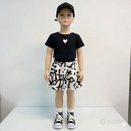 Gonna bambina Paris Hilton