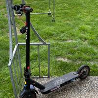 MONOPATTINO ELETTRICO VIVO