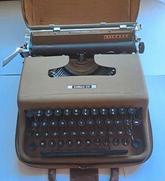 Macchina da scrivere Olivetti lettera 22 