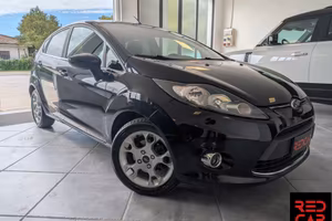 Ford Fiesta 1.4 TDCi 70CV 5 porte Titanium