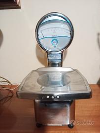bilancia vintage A. Vandoni perfettamente funziona