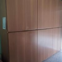armadio in legno 