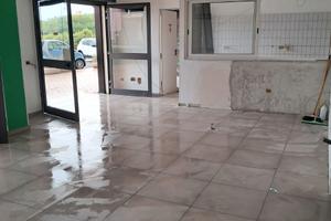 locale commerciale 130mq teverola