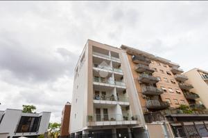 2 LOCALI A ROMA