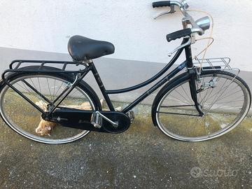 Bicicletta d epoca e moderne