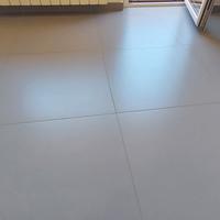 Maioliche Gress effetto resina grigio 60x60