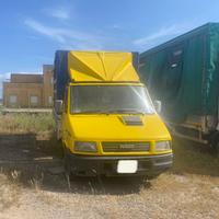 Iveco turbo daiyli 35-10 centinato pianale nuovo