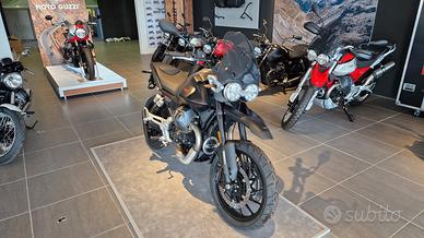 Moto Guzzi V85 Strada