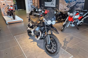 Moto Guzzi V85 Strada