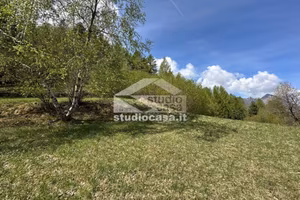 Terreno di 3500 m² a Vallarsa