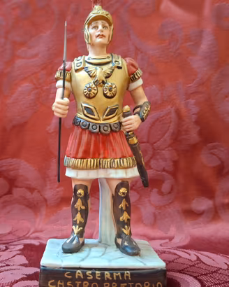 Statuetta Capodimonte "Soldato Romano"