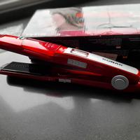 Piastra per capelli con vapore 