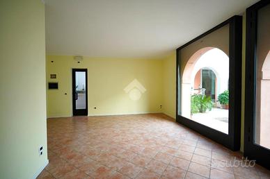 NEGOZIO A BREDA DI PIAVE