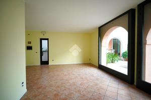 NEGOZIO A BREDA DI PIAVE