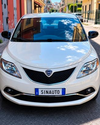 Lancia Ypsilon 0.9 TwinAir 85 CV 5 porte Metano Ec