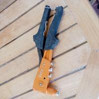 Rivettatrice Beta 1741