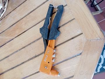 Rivettatrice Beta 1741