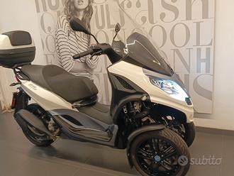 Piaggio Mp3 Sconti Piaggio Piaggio MP3 300 Hpe Usata In Vendita
