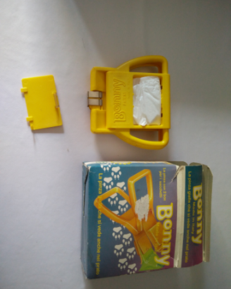 Pinza raccolta feci