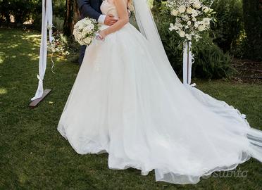 Abito da sposa stile principessa.