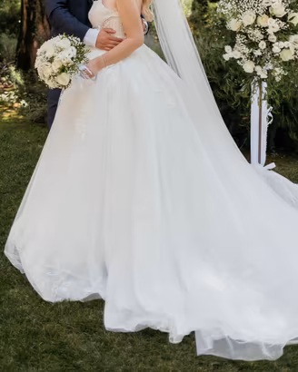 Abito da sposa stile principessa.