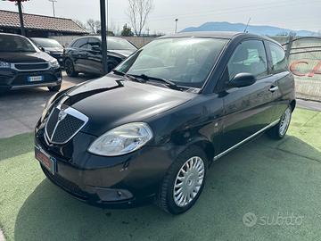 Lancia Ypsilon 1.3MJT*16V*ORO BIANCO*90CV*NEOPATEN