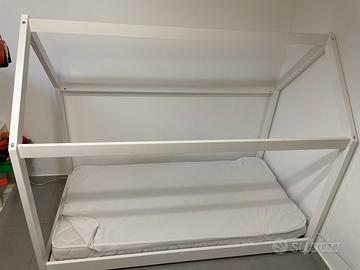 Letto montessoriano a casetta