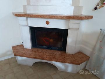 Rivestimento per termocamino in marmo