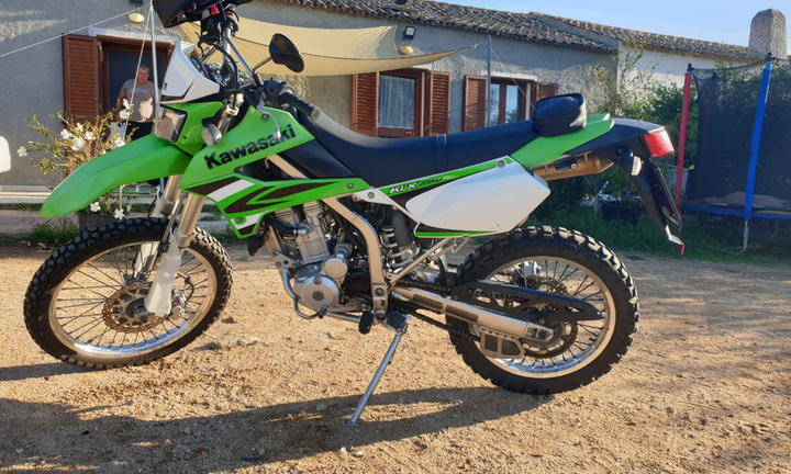 Moto Kawasaki klx 250