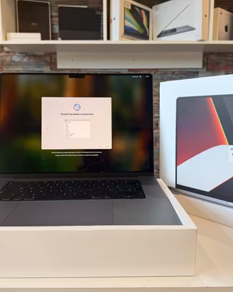 MacBook Pro 16" M1 Max 32GB/2TB ITALIANO