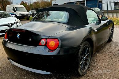 BMW Z4 ROADSTAR 2.2 BENZINA DEL 2004